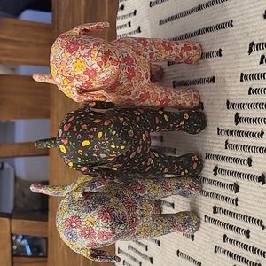 Victoria's Secret Pink dogs